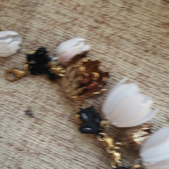 J.Crew Tulip Garden Party Necklace - Picture 12 of 12